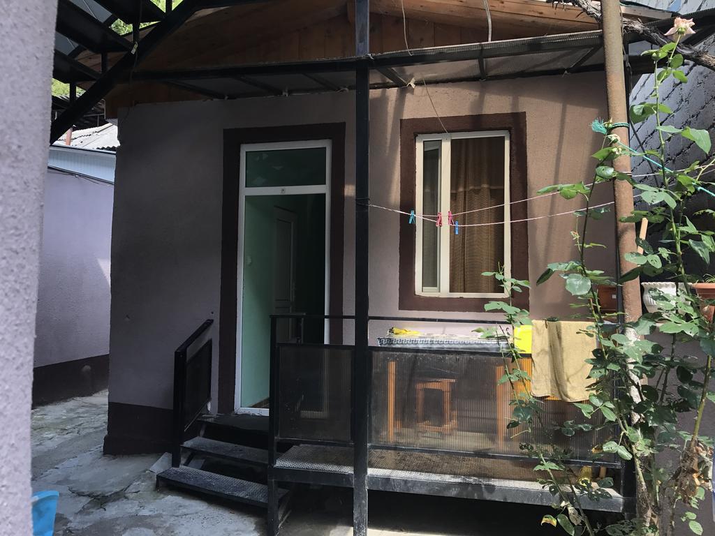 Guest House Nua Borjomi Exterior photo
